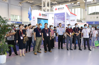 寧波市計算機學會網絡專委會組織IT精英觀摩第十二屆智博會，共探網絡與計算機科技前沿